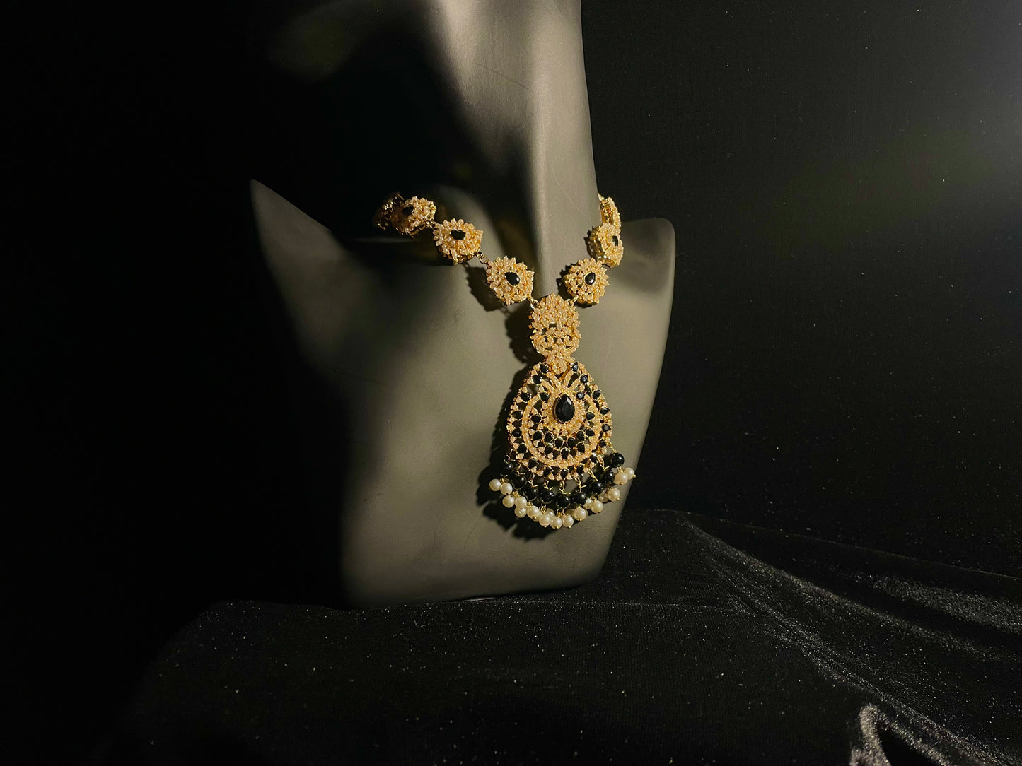 Naulakha Jewels