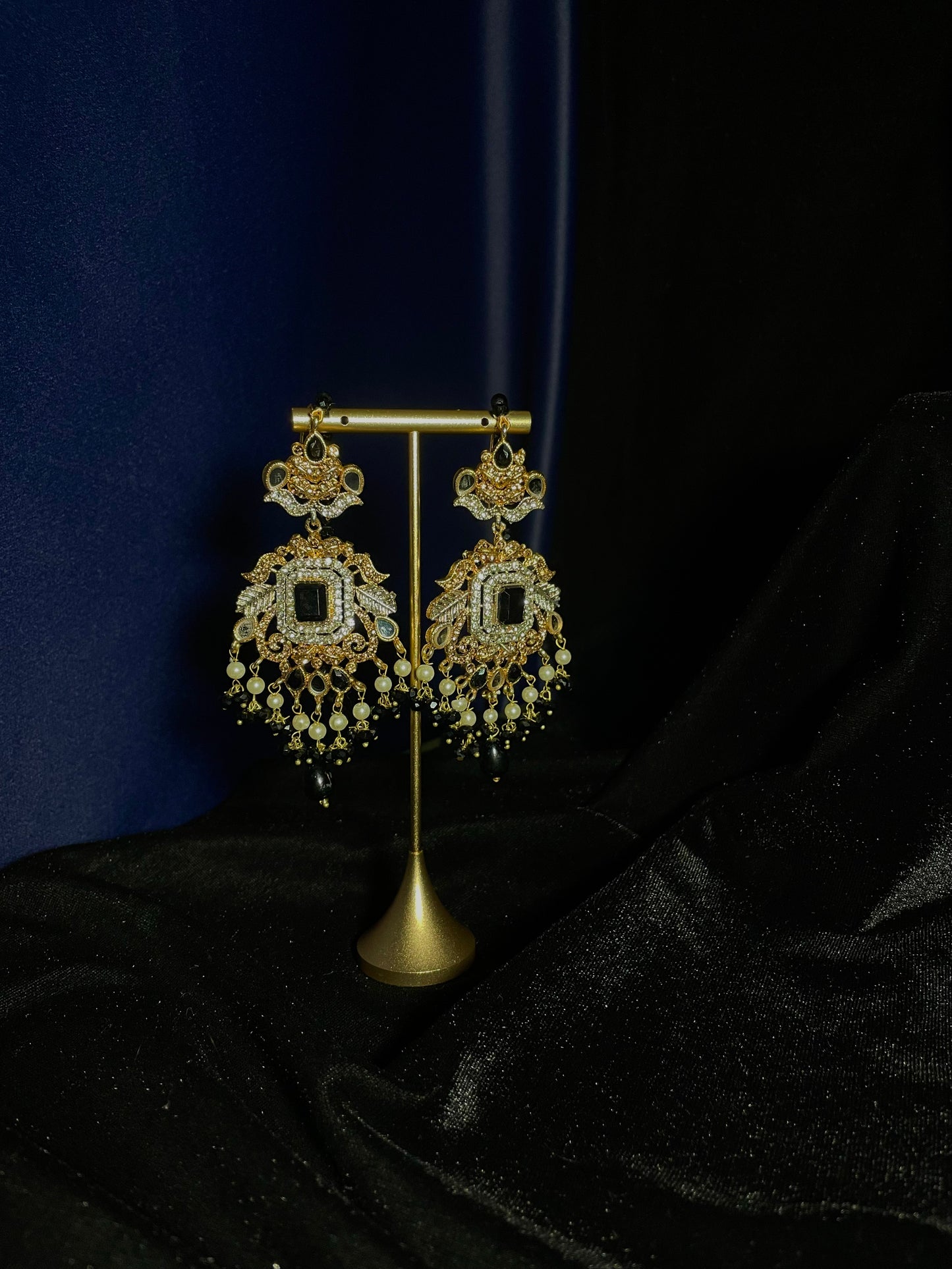 Naulakha Choker