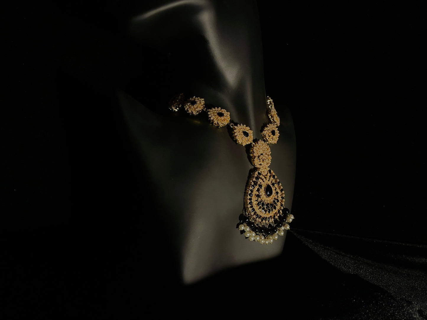 Naulakha Jewels