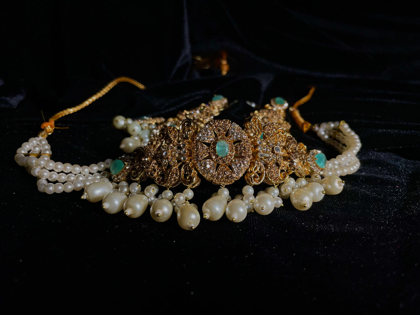 Nazaakat-e-Mughal