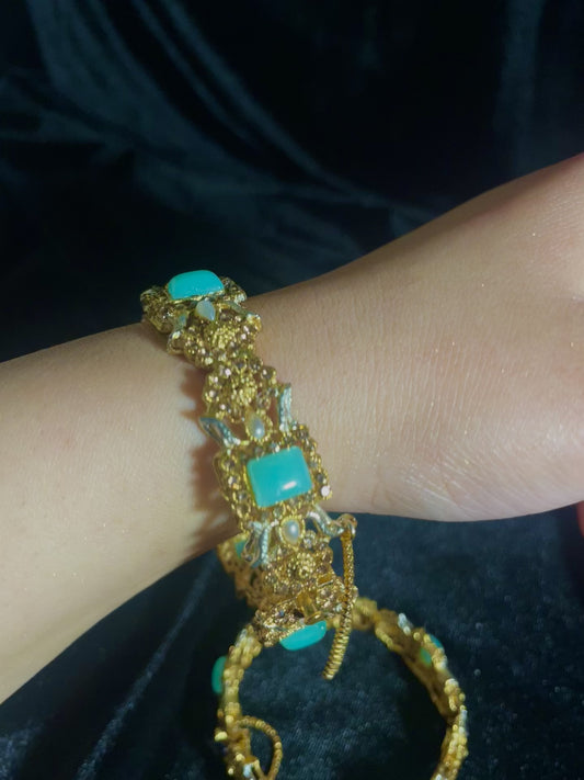 Farhat Bangles