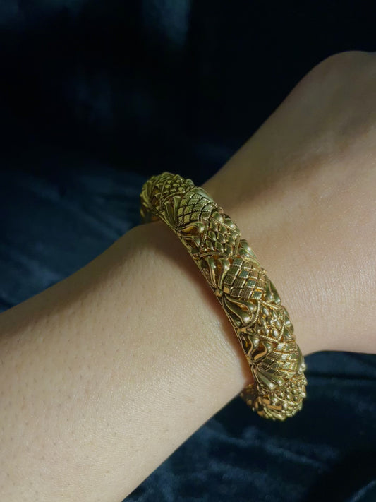Aiza Bangles